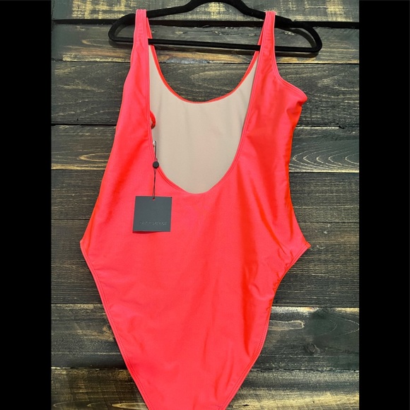 • Dixperfect • Coral Bathing Suit • - Picture 4 of 4